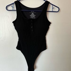 KLASSY NETWORK - Black Henley Bodysuit / XS